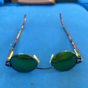 1 Vintage Revo 1106 001 Small Oval sunglasses